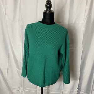 Summer & Sage sweater